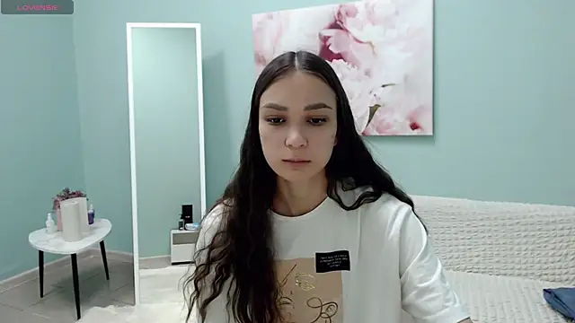 AmyJonas online show from 4, 3, 2025
