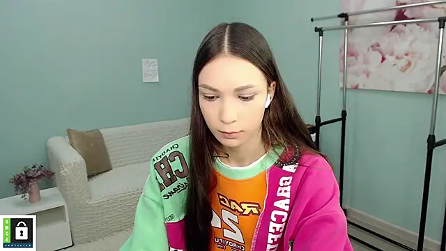 AmyJonas online show from 23, 10, 2025