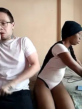 Ashanti and  alejo online show from 8, 3, 2025