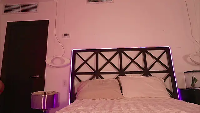 LunaMystyque online show from 11, 11, 2025