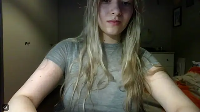 Snapshot of ROSIEx_sweet chatting on 16, 12, 2025 ROSIEx sweet online show from 16, 12, 2025