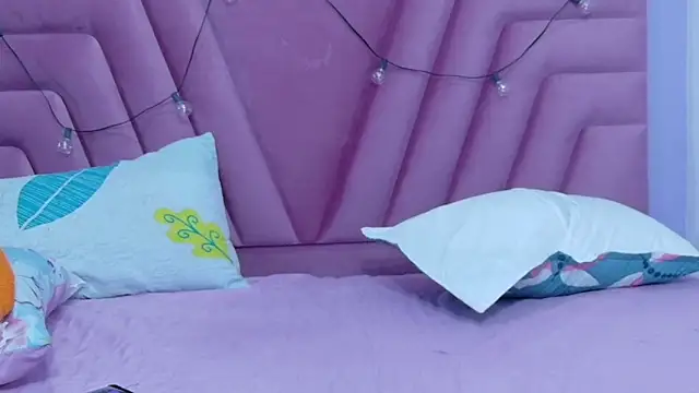 hornybarelylegalgirl online show from 25, 3, 2026