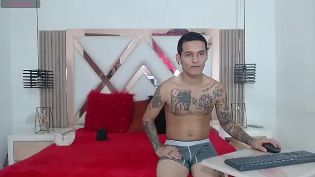 Snapshot of CelesteANDdylan chatting on 14, 2, 2025 CelesteANDdylan online show from 14, 2, 2025