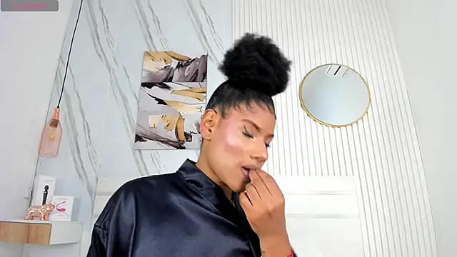 Sara Lewwis online show from 18, 3, 2025