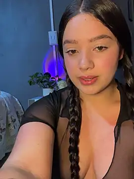 Julieta 333 online show from 8, 4, 2026