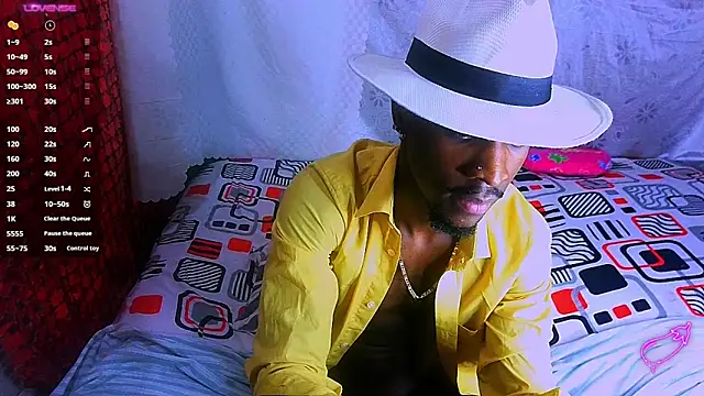 Snapshot of Aroonpapisex chatting on 6, 12, 2024 Aroonpapisex online show from 6, 12, 2024
