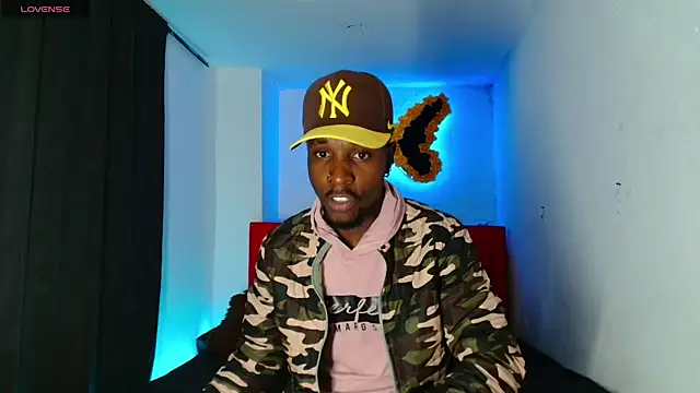 Aroonpapisex online show from 14, 4, 2026