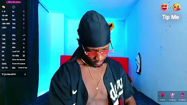 Aroonpapisex online show from 7, 3, 2026