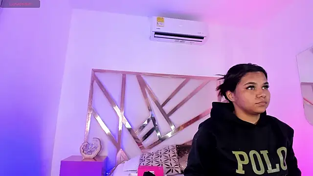 Snapshot of Carolina_Evanss chatting on 16, 3, 2025 Carolina Evanss online show from 16, 3, 2025
