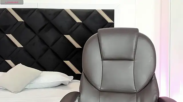 Carolina Evanss online show from 2, 4, 2026