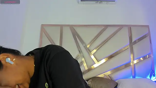 Snapshot of Carolina_Evanss chatting on 21, 9, 2025 Carolina Evanss online show from 21, 9, 2025