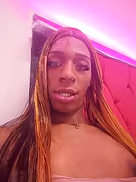 lucianadolll online show from 22, 4, 2026