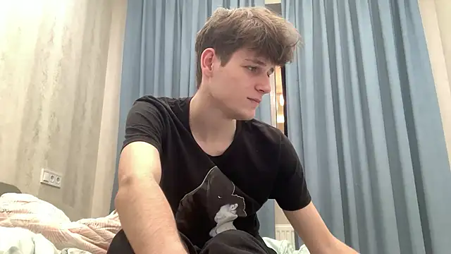 cutie guys online show from 7, 12, 2024