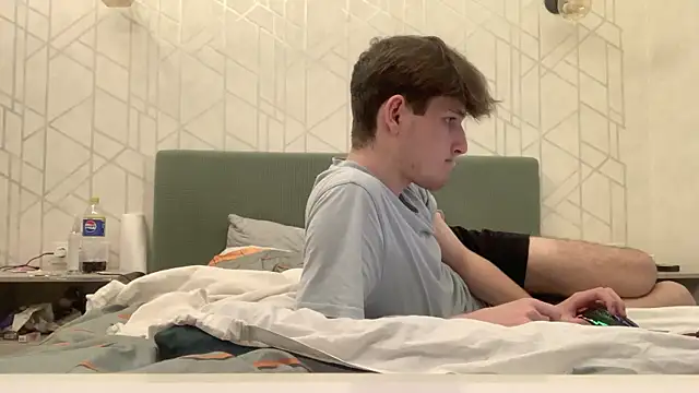 cutie guys online show from 14, 12, 2024