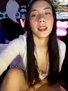 -Lola Bunny online show from 30, 9, 2025