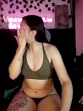 -Lola Bunny online show from 8, 10, 2025