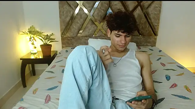 Themilow online show from 14, 1, 2025