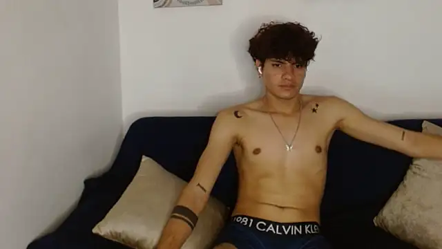 Themilow online show from 26, 2, 2025