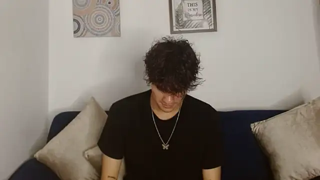 Themilow online show from 26, 2, 2025