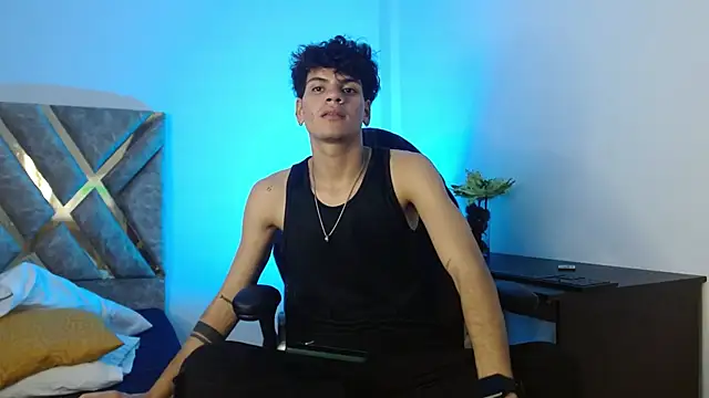 Themilow online show from 10, 1, 2025