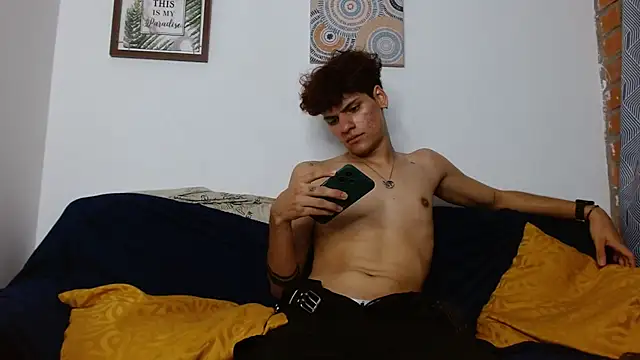 Themilow online show from 17, 1, 2025