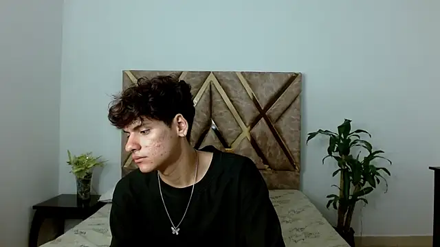 Themilow online show from 26, 1, 2025