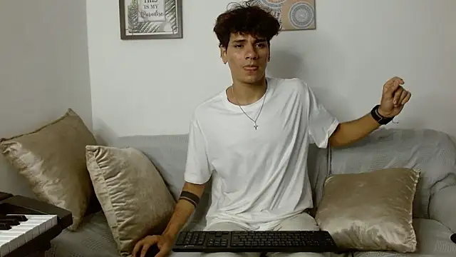 Themilow online show from 23, 1, 2025