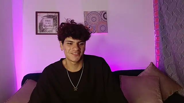 Themilow online show from 12, 2, 2025