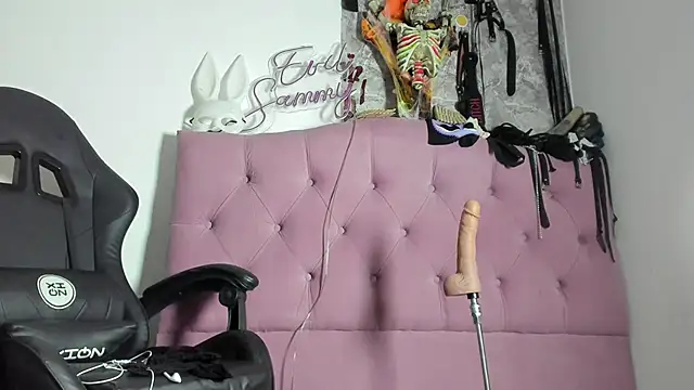 Snapshot of Evil_sammy chatting on 13, 11, 2025 Evil sammy online show from 13, 11, 2025