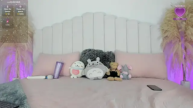 Snapshot of cherie___ chatting on 12, 11, 2025 cherie online show from 12, 11, 2025