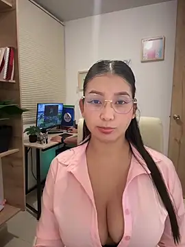 licky lu online show from 3, 5, 2026