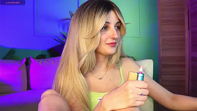 Katty Lights online show from 11, 9, 2025