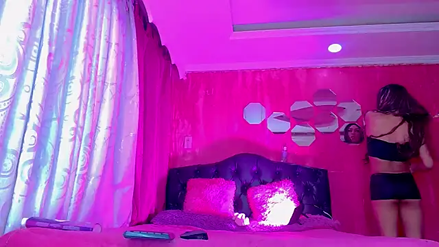 TiffanyMackensyy online show from 24, 3, 2026