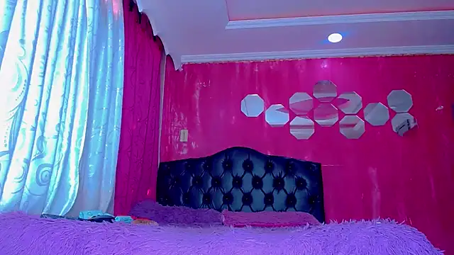 TiffanyMackensyy online show from 18, 1, 2026