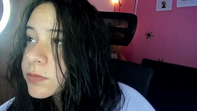 Snapshot of agnes_213 chatting on 7, 11, 2025 agnes 213 online show from 7, 11, 2025