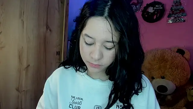 agnes 213 online show from 14, 12, 2025