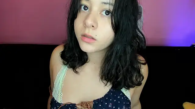 Snapshot of agnes_213 chatting on 12, 10, 2025 agnes 213 online show from 12, 10, 2025