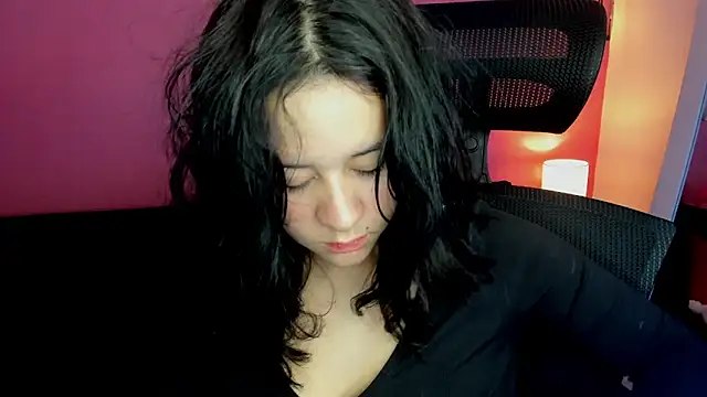 Snapshot of agnes_213 chatting on 15, 10, 2025 agnes 213 online show from 15, 10, 2025