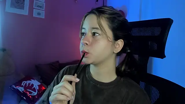 agnes 213 online show from 11, 2, 2026