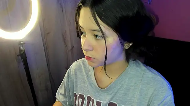 Snapshot of agnes_213 chatting on 29, 11, 2025 agnes 213 online show from 29, 11, 2025