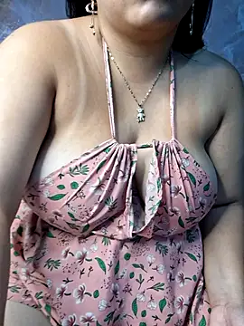 Snapshot of sophia_cute1_1 chatting on 7, 7, 2026 sophia cute1 1 online show from 7, 7, 2026