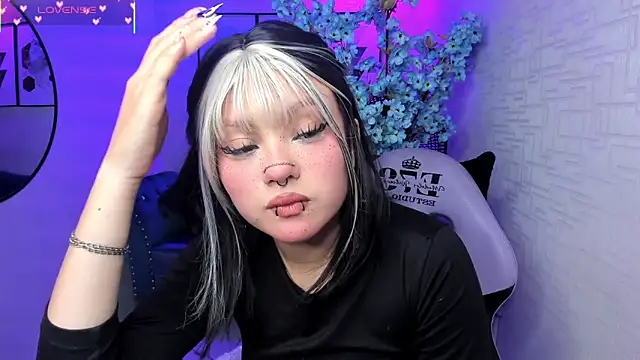 Theia moon online show from 8, 11, 2025