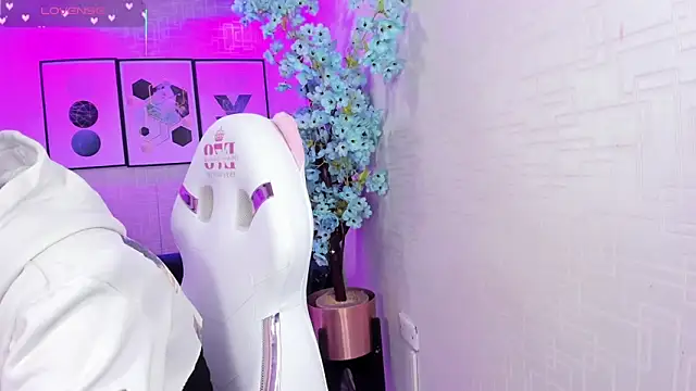 Theia moon online show from 21, 2, 2026