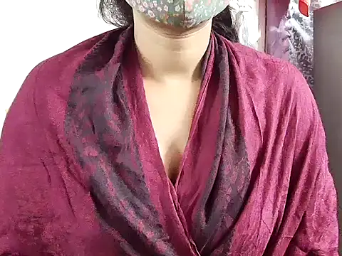 Snapshot of samosa73 chatting on 29, 11, 2025 samosa73 online show from 29, 11, 2025