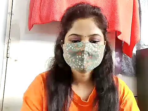 Snapshot of samosa73 chatting on 15, 11, 2025 samosa73 online show from 15, 11, 2025