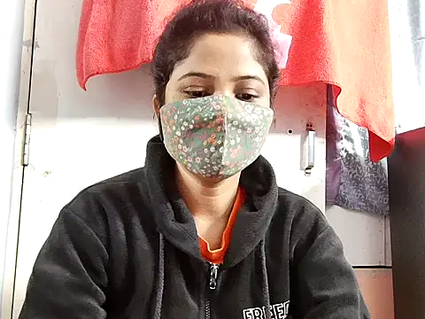 Snapshot of samosa73 chatting on 16, 11, 2025 samosa73 online show from 16, 11, 2025