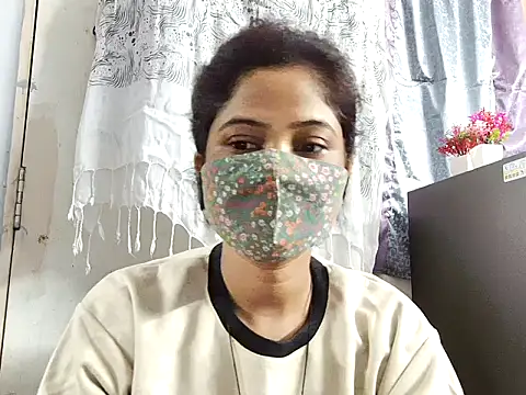 Snapshot of samosa73 chatting on 8, 11, 2025 samosa73 online show from 8, 11, 2025