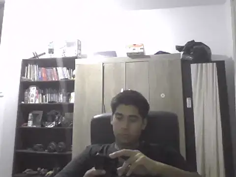 Snapshot of estudiante69 chatting on 3, 3, 2025 estudiante69 online show from 3, 3, 2025