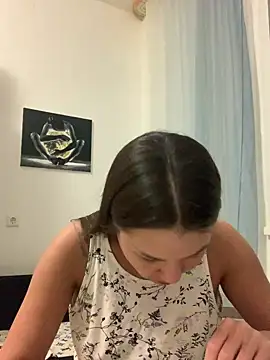 MiraMiss online show from 26, 3, 2026