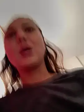 MiraMiss online show from 8, 3, 2026